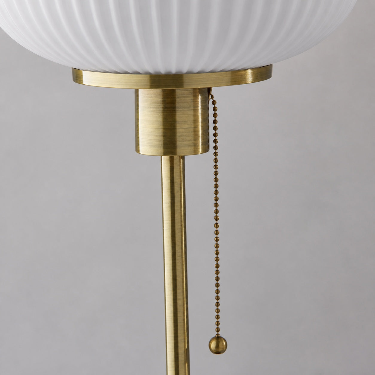 Pelviona Ribbed Glass Table Lamp - Brass & Black Metal Base - Must-Have for Home Styling