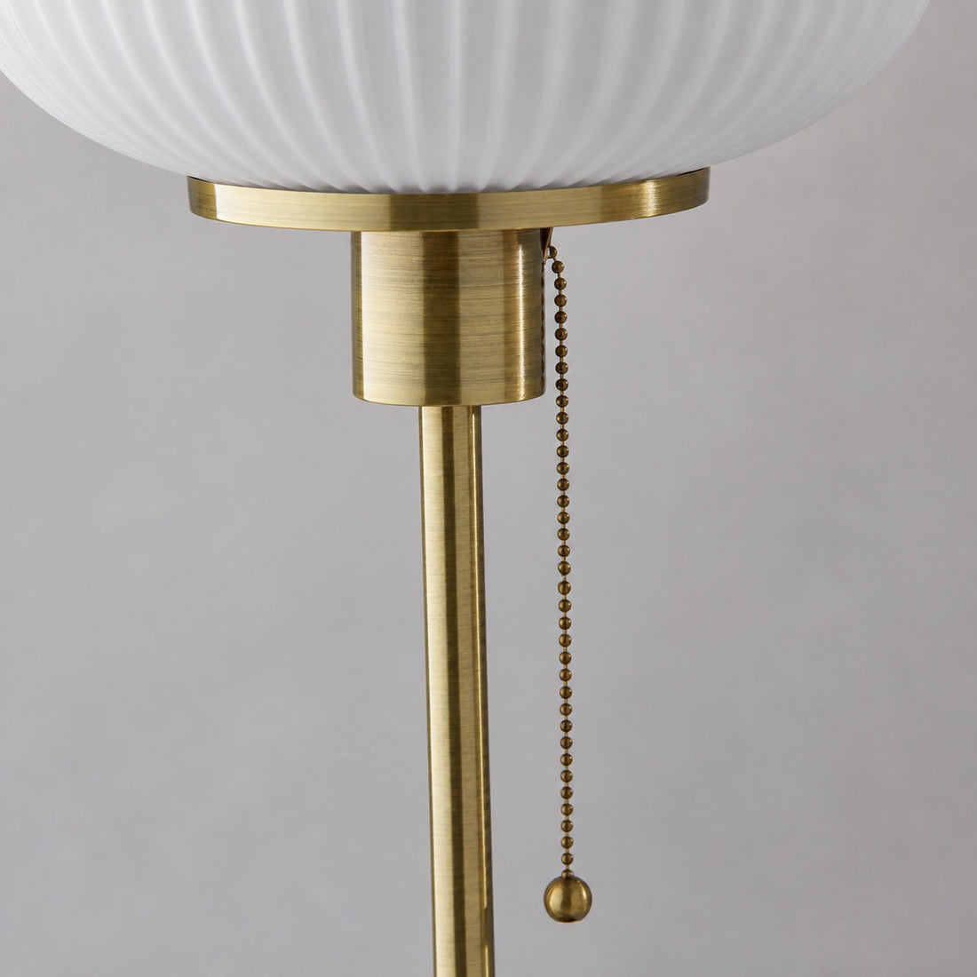 Pelviona Ribbed Glass Table Lamp - Brass & Black Metal Base - Must-Have for Home Styling
