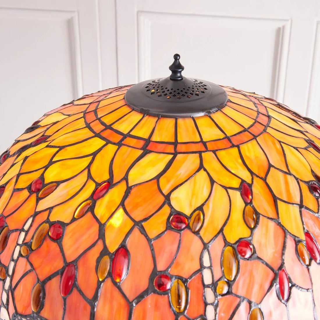 TF Dragonfly Motif Floor Lamp – Vintage Stained-Glass for Living Rooms