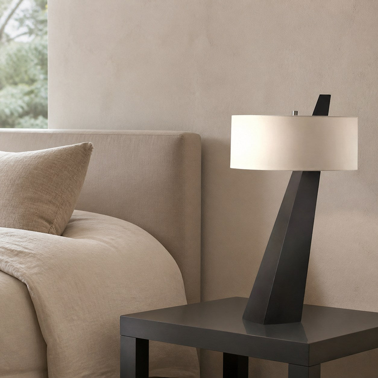 Jett Obelisk Table Lamp
