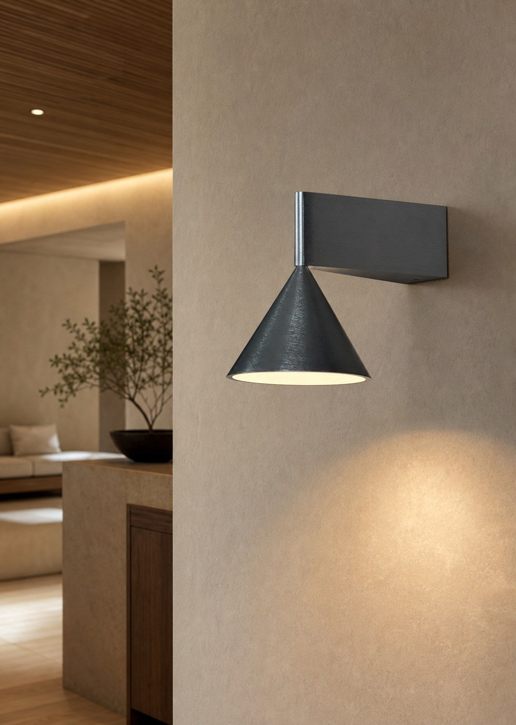 Apollo Aluminum Wall Lamp