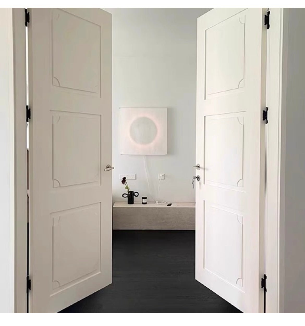 Modern Simple Plug-In Round Wall Lamp