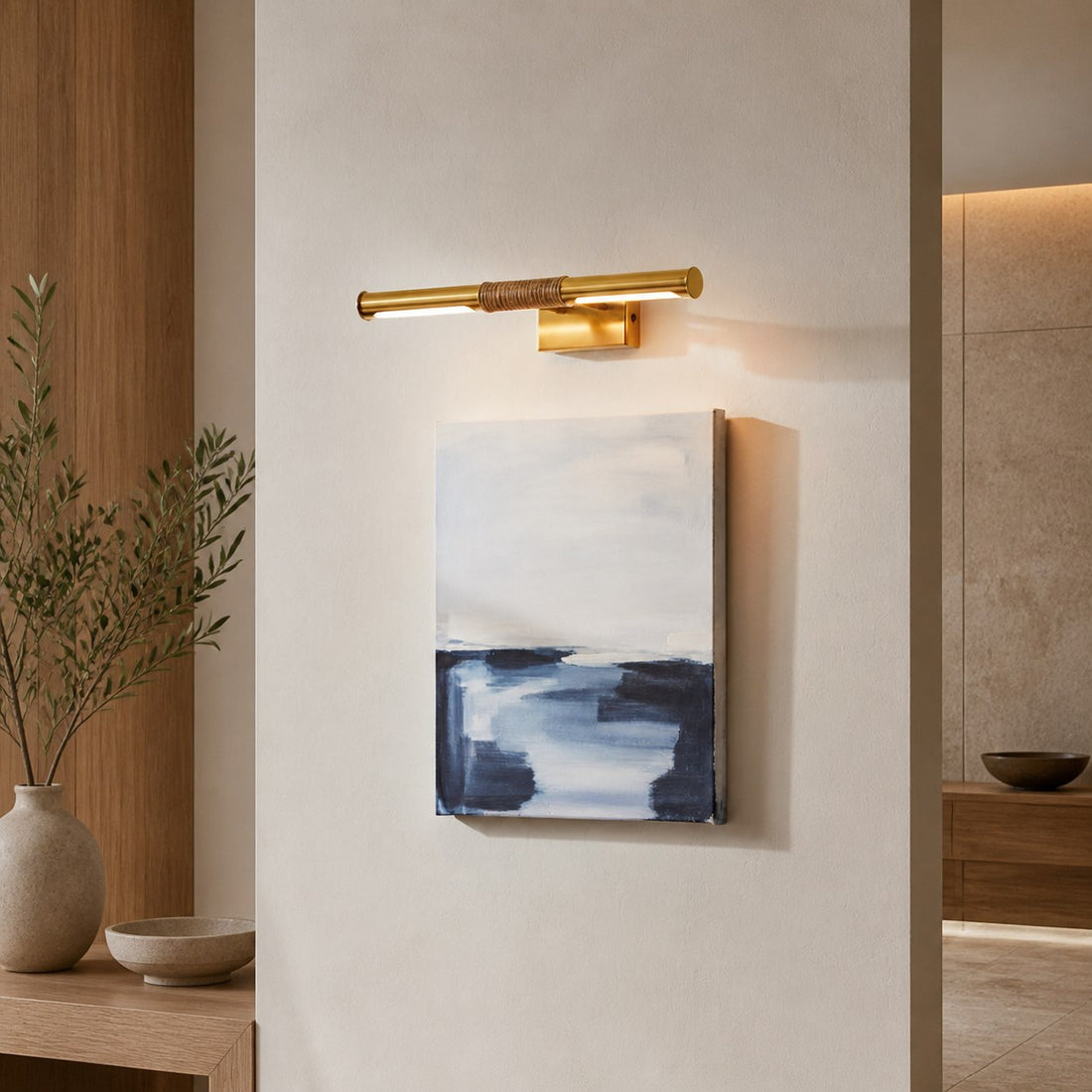 Aurix Picture Light – Slim Wrapped‑Center Bar Design Metal Finish Wall Lamp for Gallery & Hallway