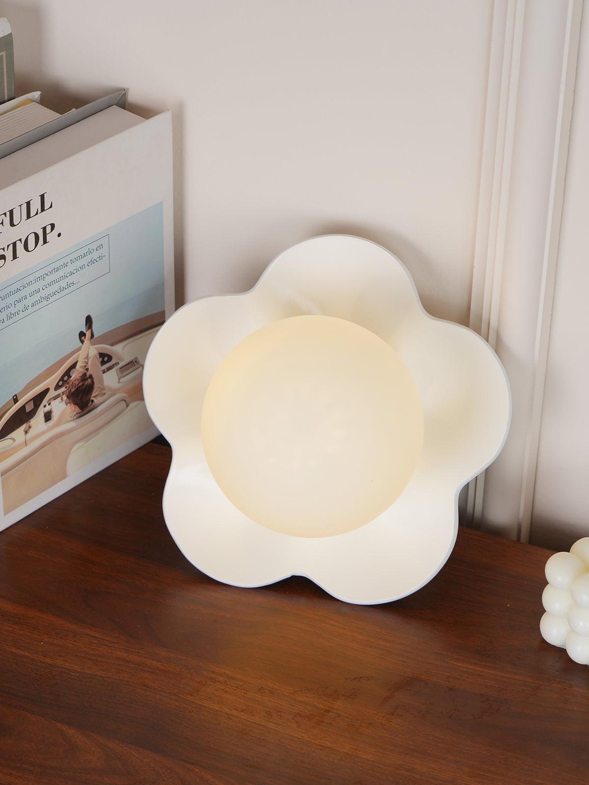 La fleur Wall Lamp