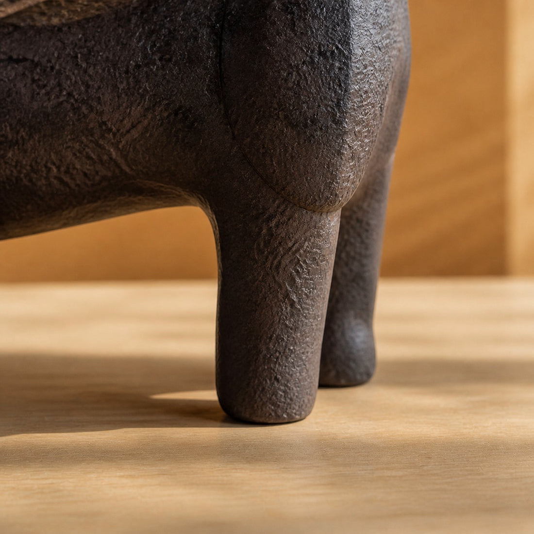 Cast iron Dachshund textured body detail