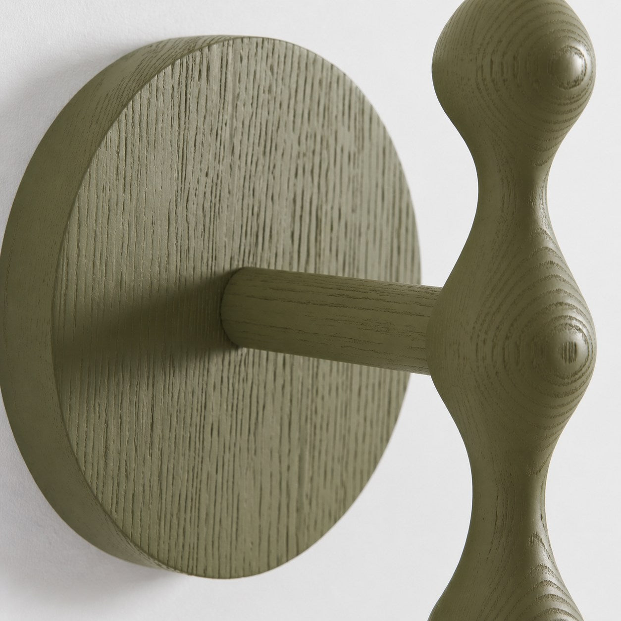 Savara Modern Curved Base Wall Light – Soft Diffused Fabric Shade for Hallways and Living Rooms