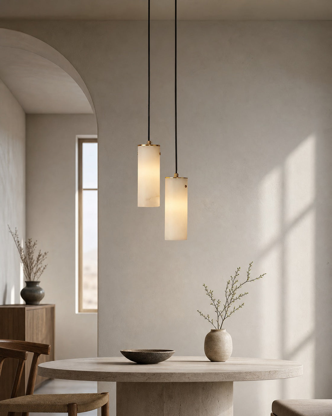 Nula Vertical Alabaster Pendant Light