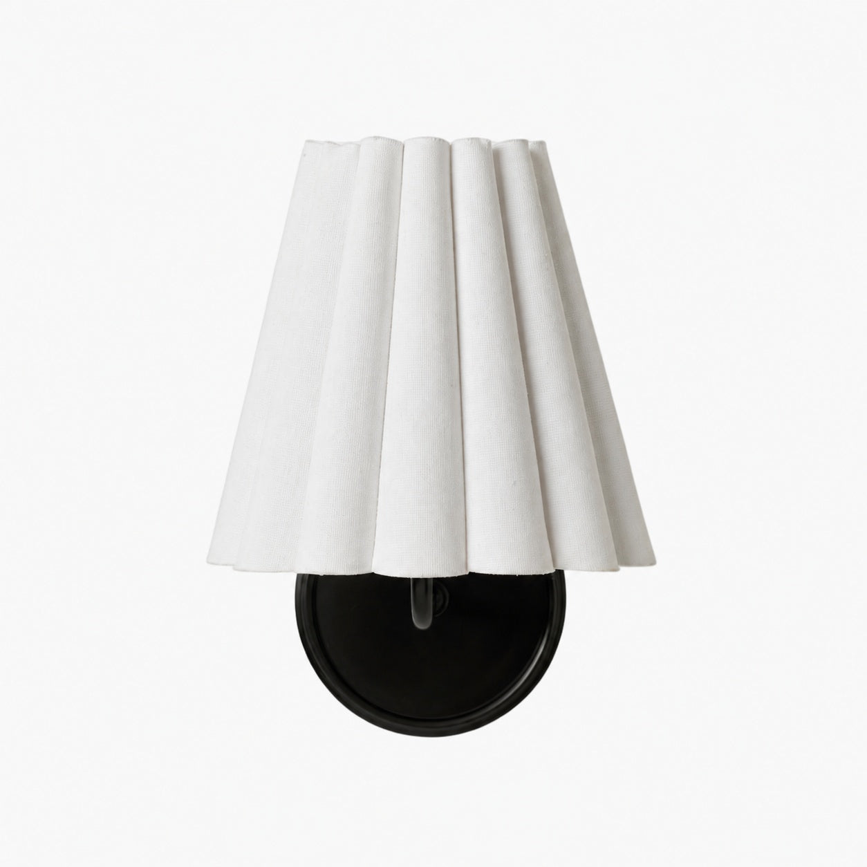 Ruffmeto Fabric Wall Sconce – Featuring Pleated Detailing on a Sculptural Metal Frame for Study or Hallway