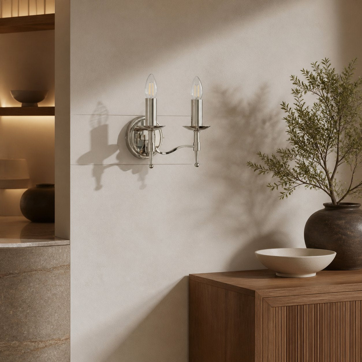 Tela Classic Wall Sconce Metal Wall Light - Elegant Wall Sconce Ideal for Hallway or Living Room