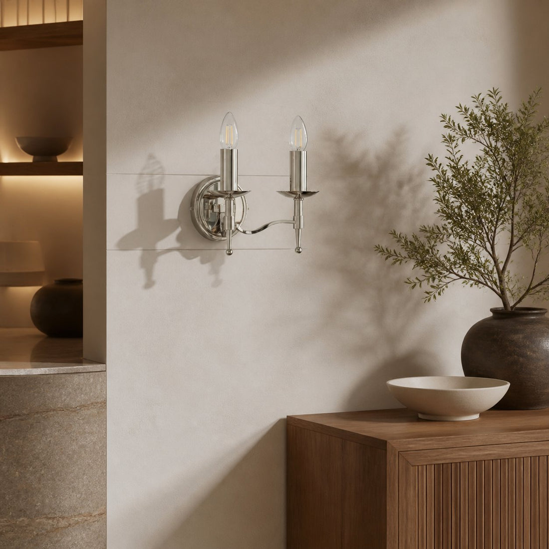 Tela Classic Wall Sconce Metal Wall Light - Elegant Wall Sconce Ideal for Hallway or Living Room