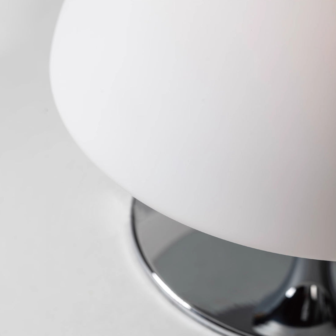 Beret Table Lamp (Built-in Battery)