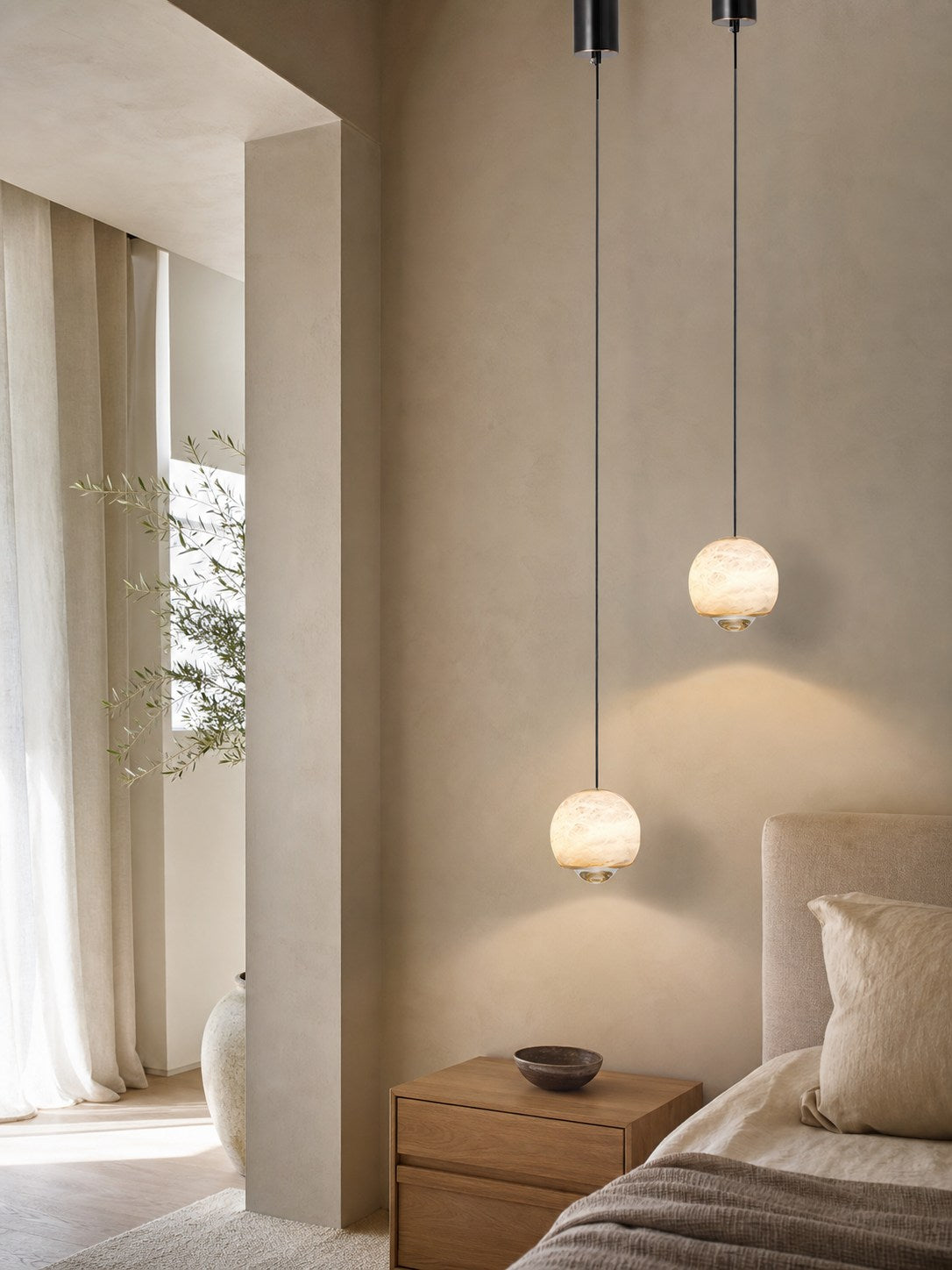 Ferox Alabaster Pendant Light