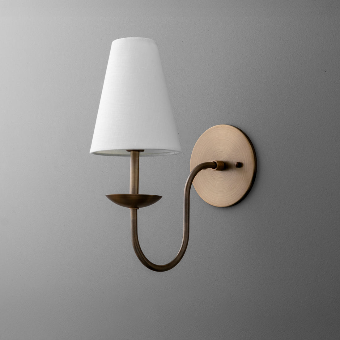 Curva Metal White Linen Sconce - Classic Brass Wall Light for Bedrooms