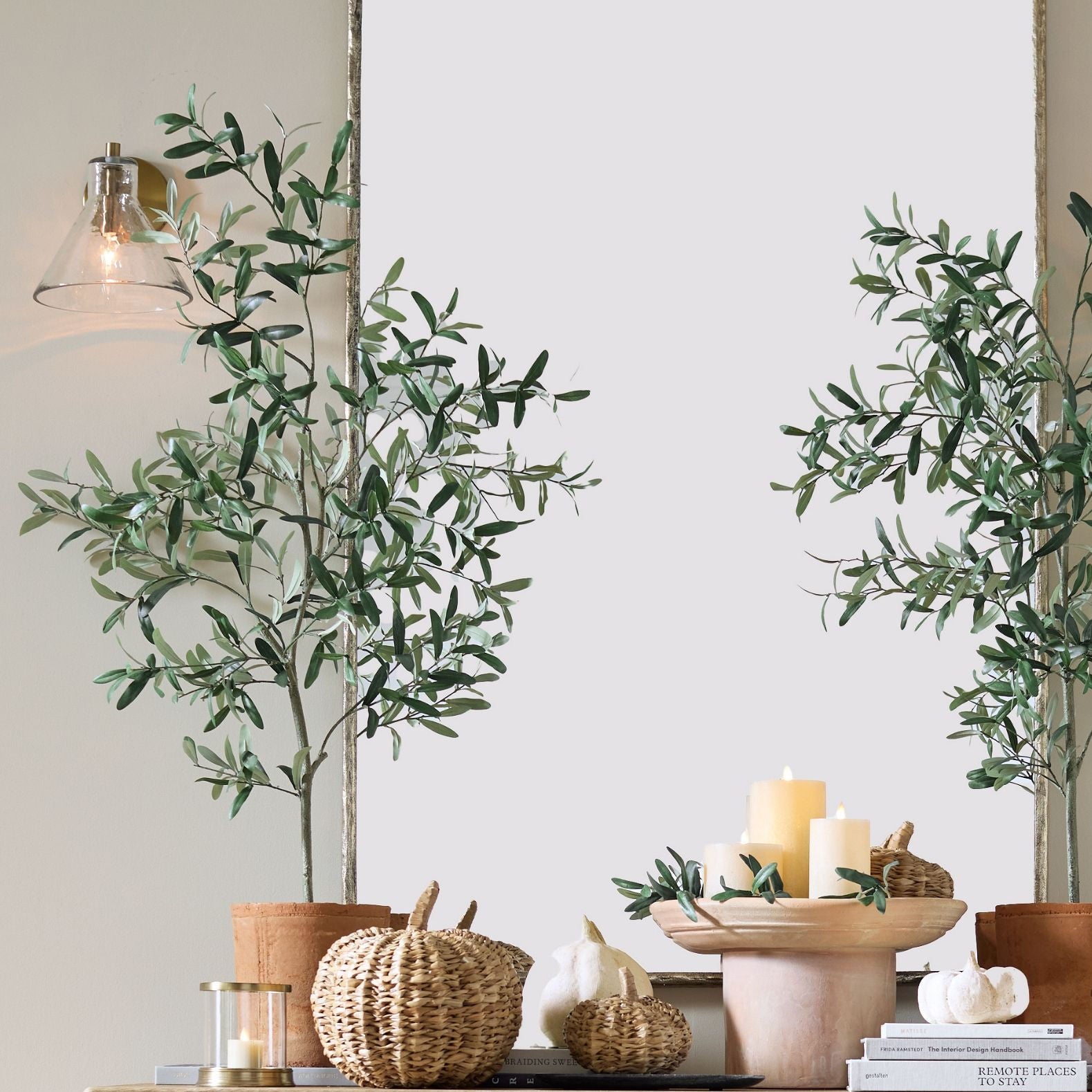 Glavira Modern Glass Globes Multi Heads Wall Sconce for Hallways and Bedrooms