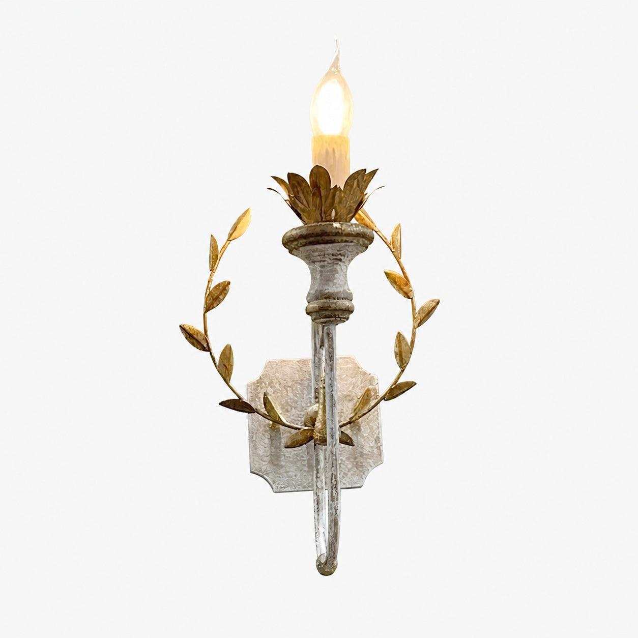 Cumiers Wall Lamp