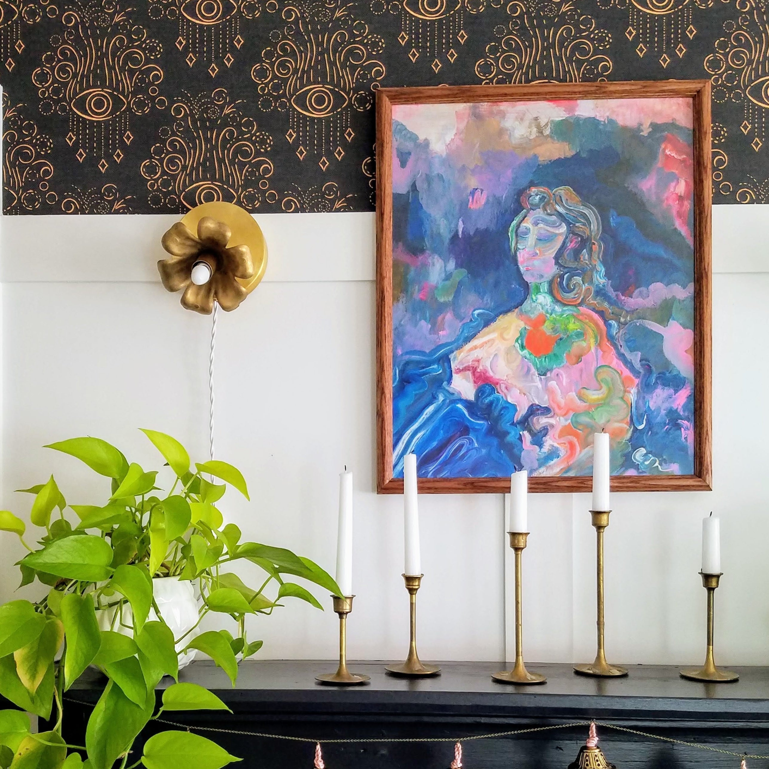 Romantic Brass Sconce - Adjustable Flower Cup Wall Light for Cozy Spaces