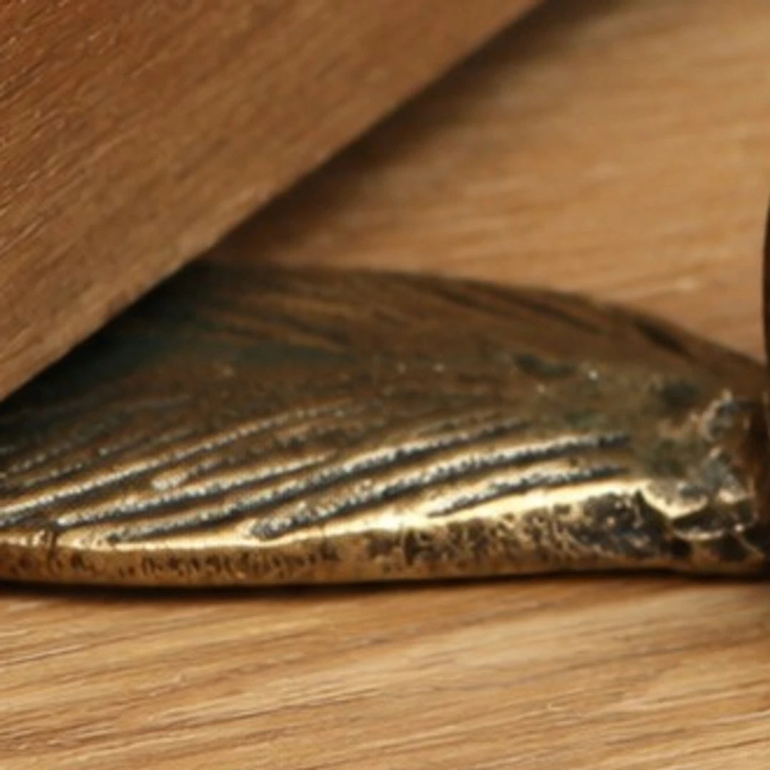 Guardian leaf wedge close detail