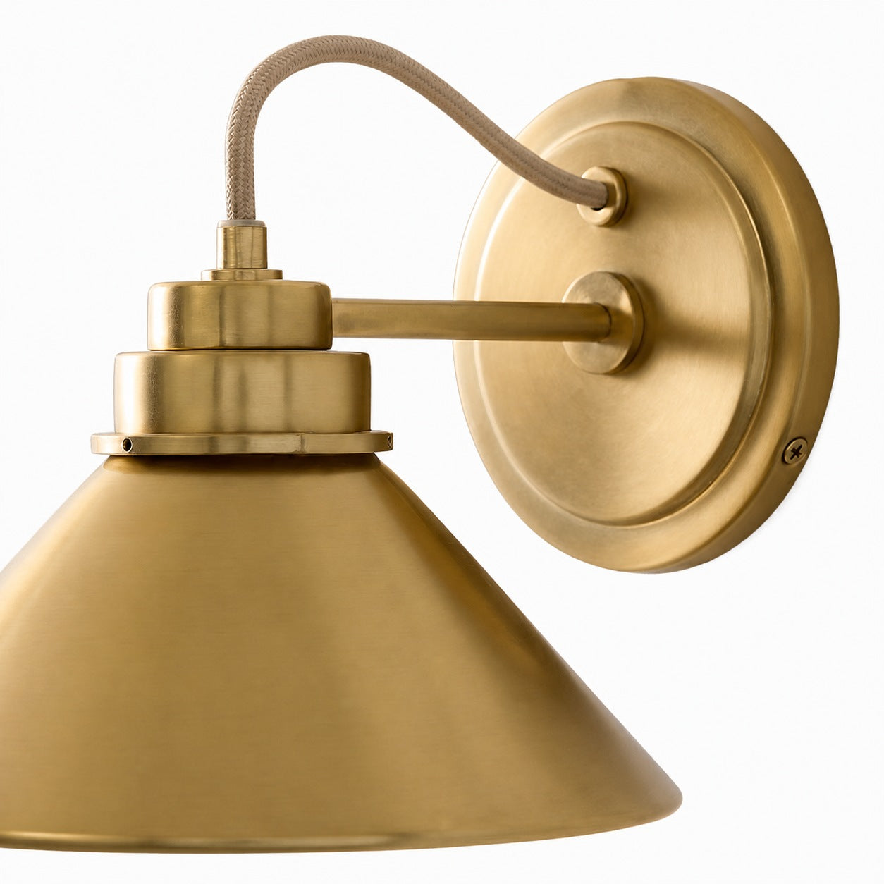 Aurenza Sconce – Farmhouse Wall Light with Metal Accents for Cozy Spaces