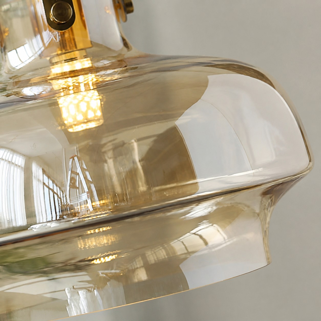 Cavelle Sleek Modern Pendant Lamp - Refined Modern Silhouette for Residential and Commercial Interiors