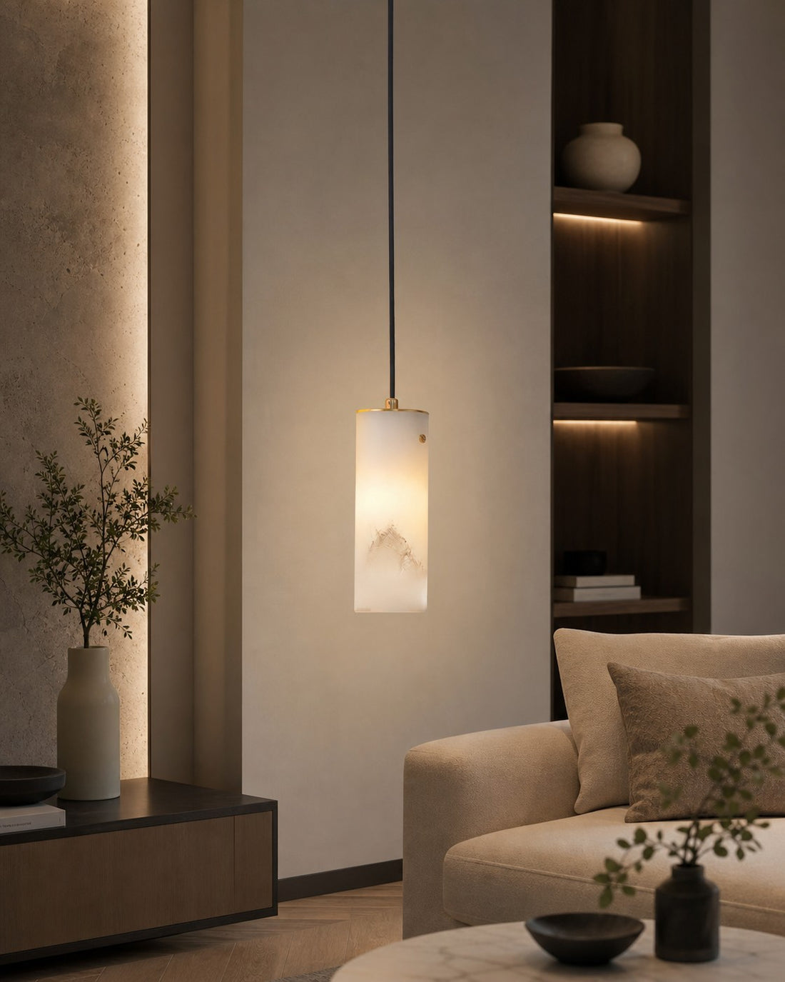 Nula Vertical Alabaster Pendant Light