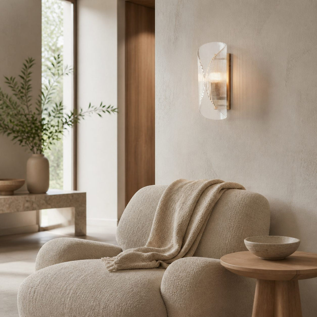 Velora Cylinder Glass Wall Light – Refined Brass Wall Sconce for Entryway or Bedside