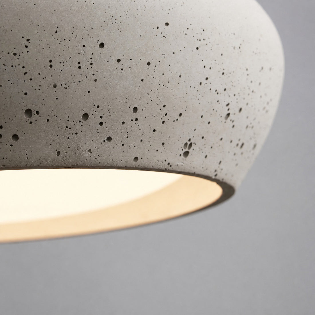 Monocem Minimalist Concrete Ceiling Fixture – Stylish Flush Mount Light for Living Room
