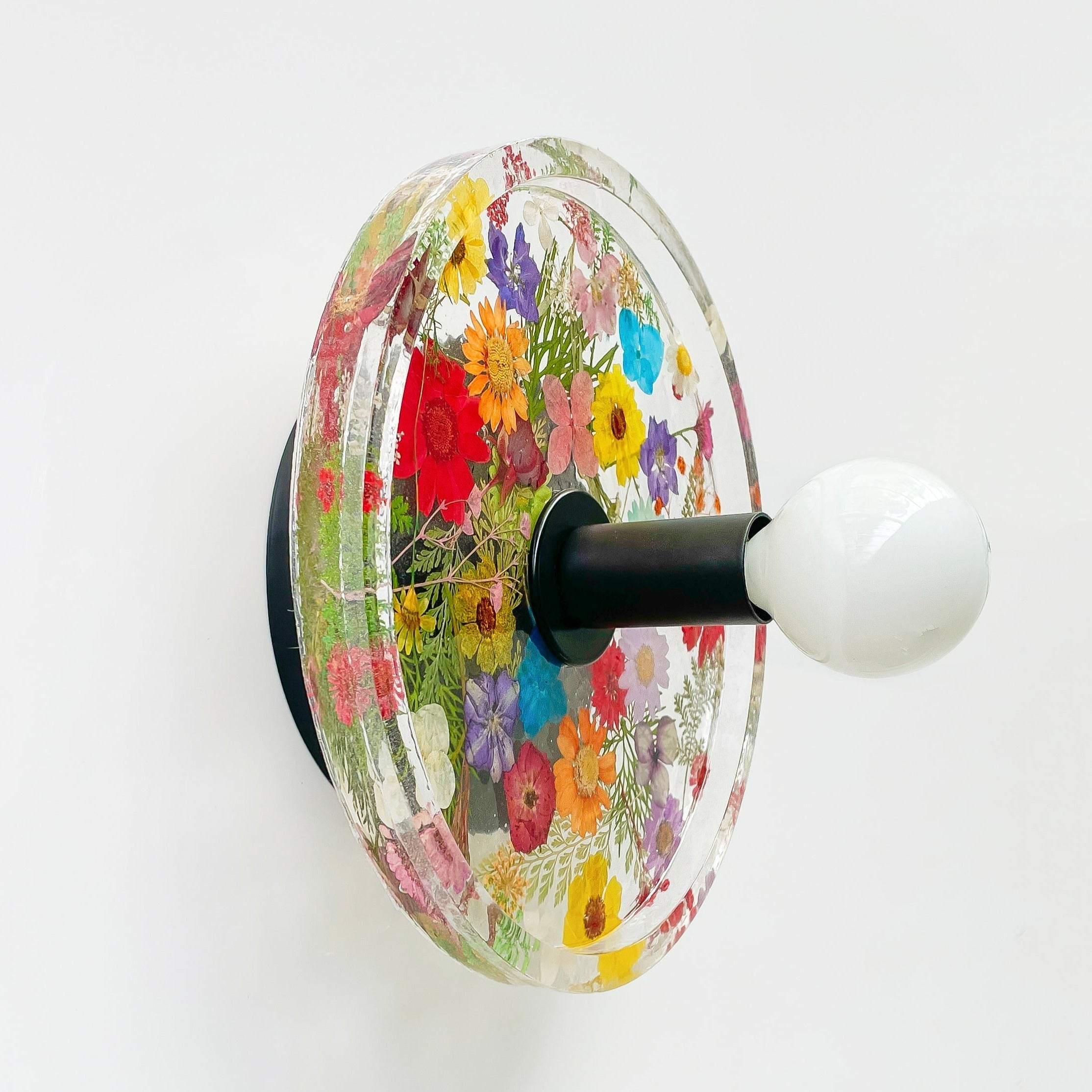 Botanical Wall Sconce - Handmade Resin Leaves Romantic Accent Lighting