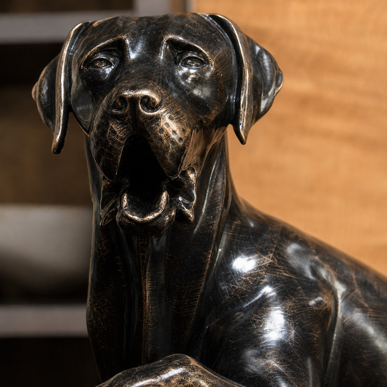Floxo expressive dog sculpture face detail