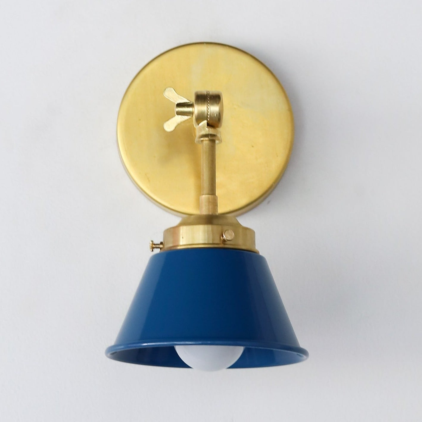 Modern Cone With Elegant Swivel Mechanism Brass Wall Lamp