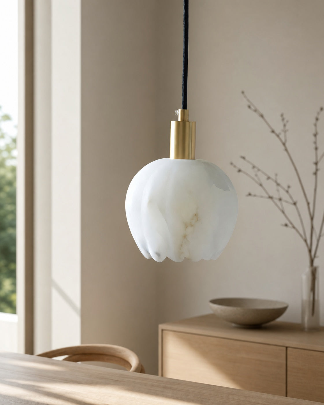Lilin Alabaster Pendant Light