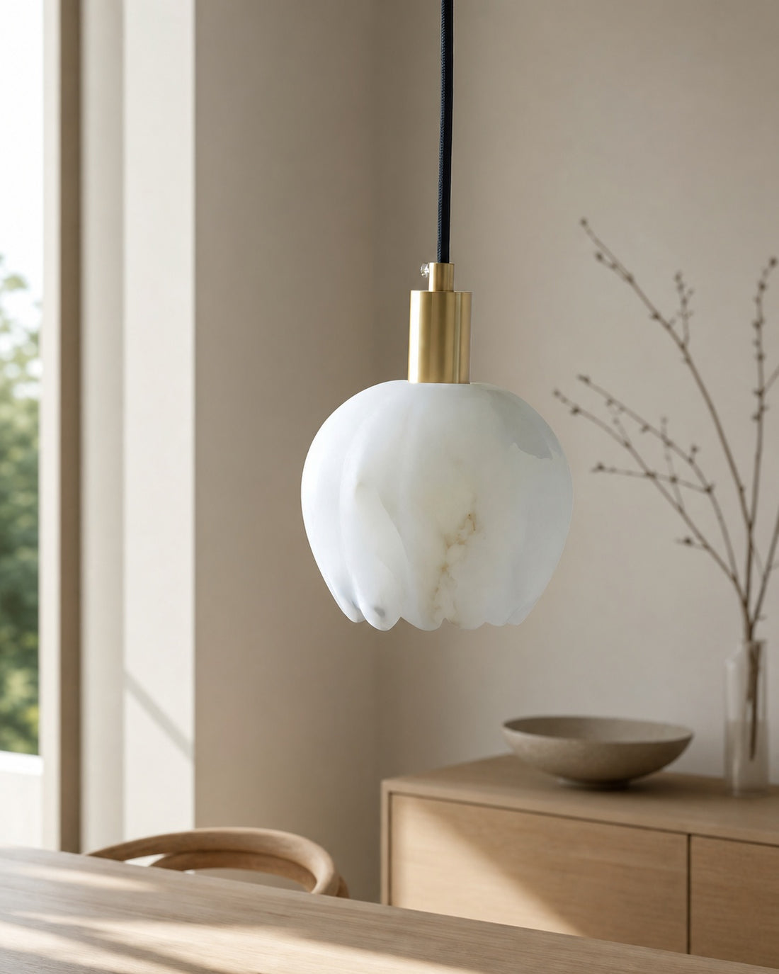 Lilin Alabaster Pendant Light