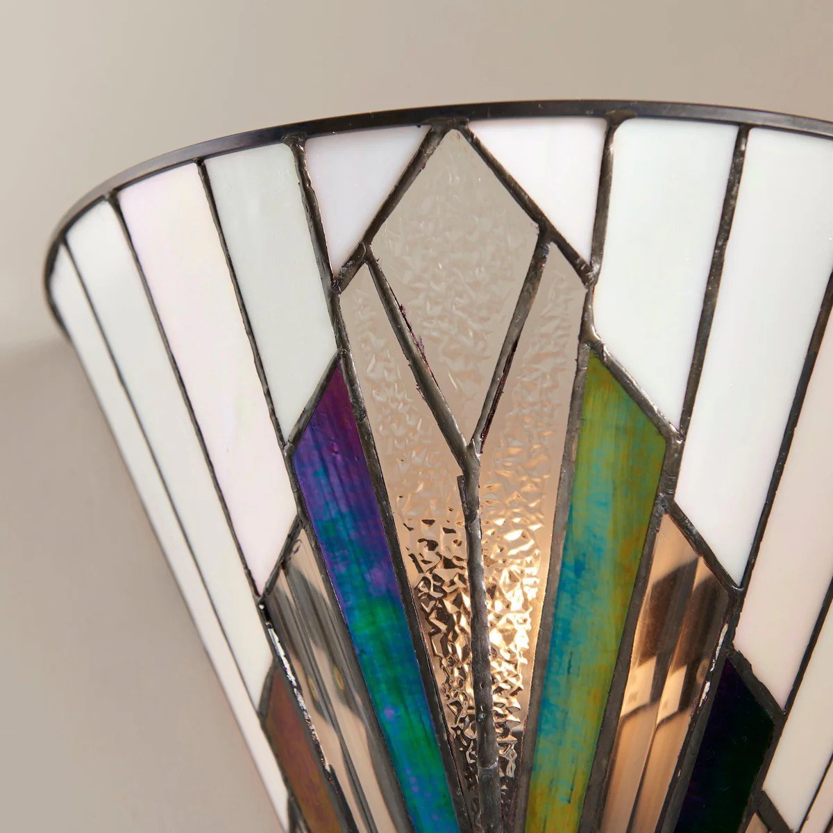 TiffStar Wall Lamp – Vintage Stained Glass for Hallways and Bedrooms