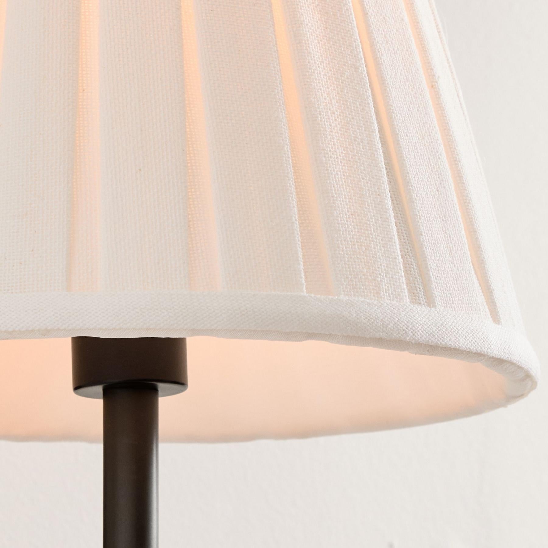 Luvora Vintage Pleated Shade Wall Lamp - Modern Brass Linen Wall Lighting