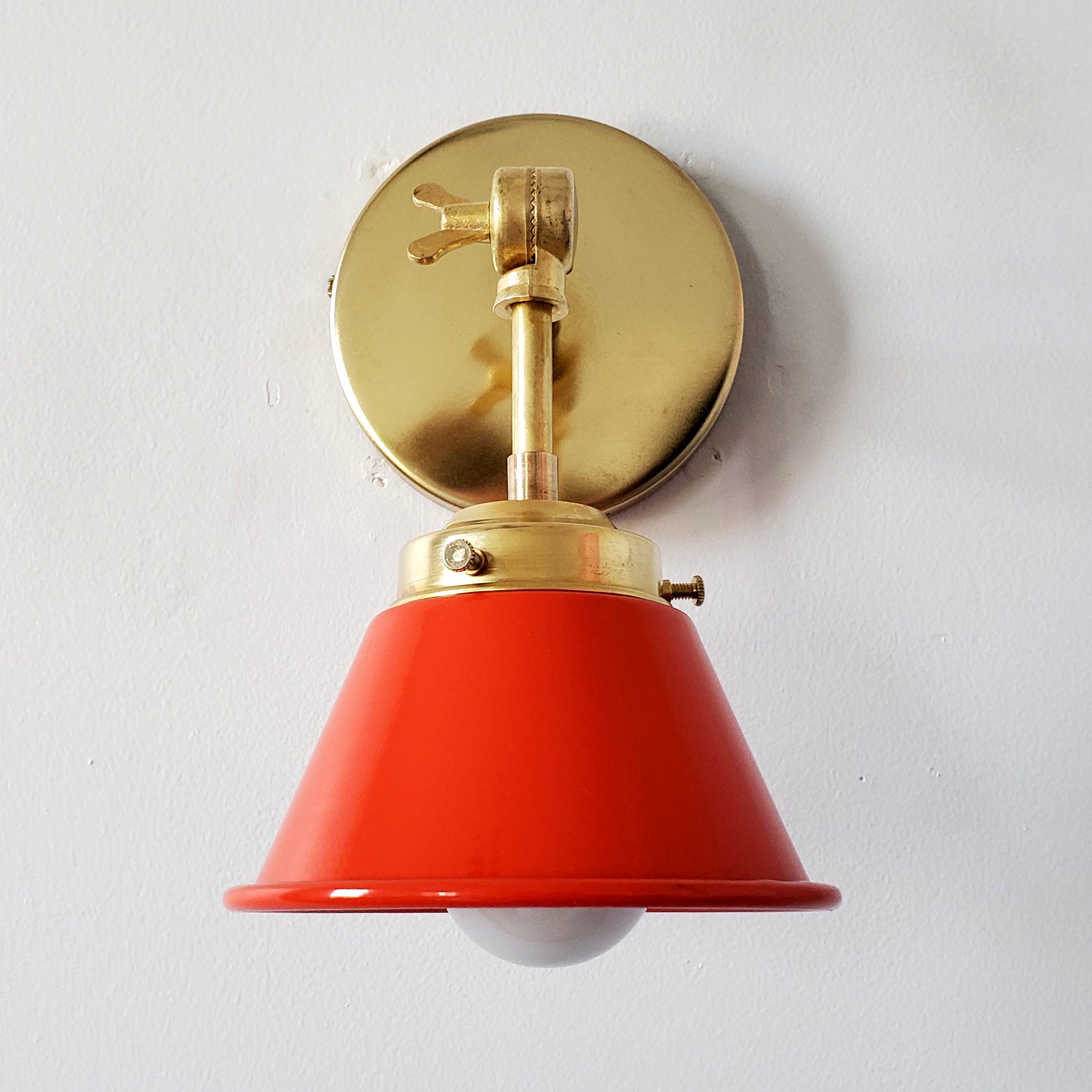 Modern Cone With Elegant Swivel Mechanism Brass Wall Lamp