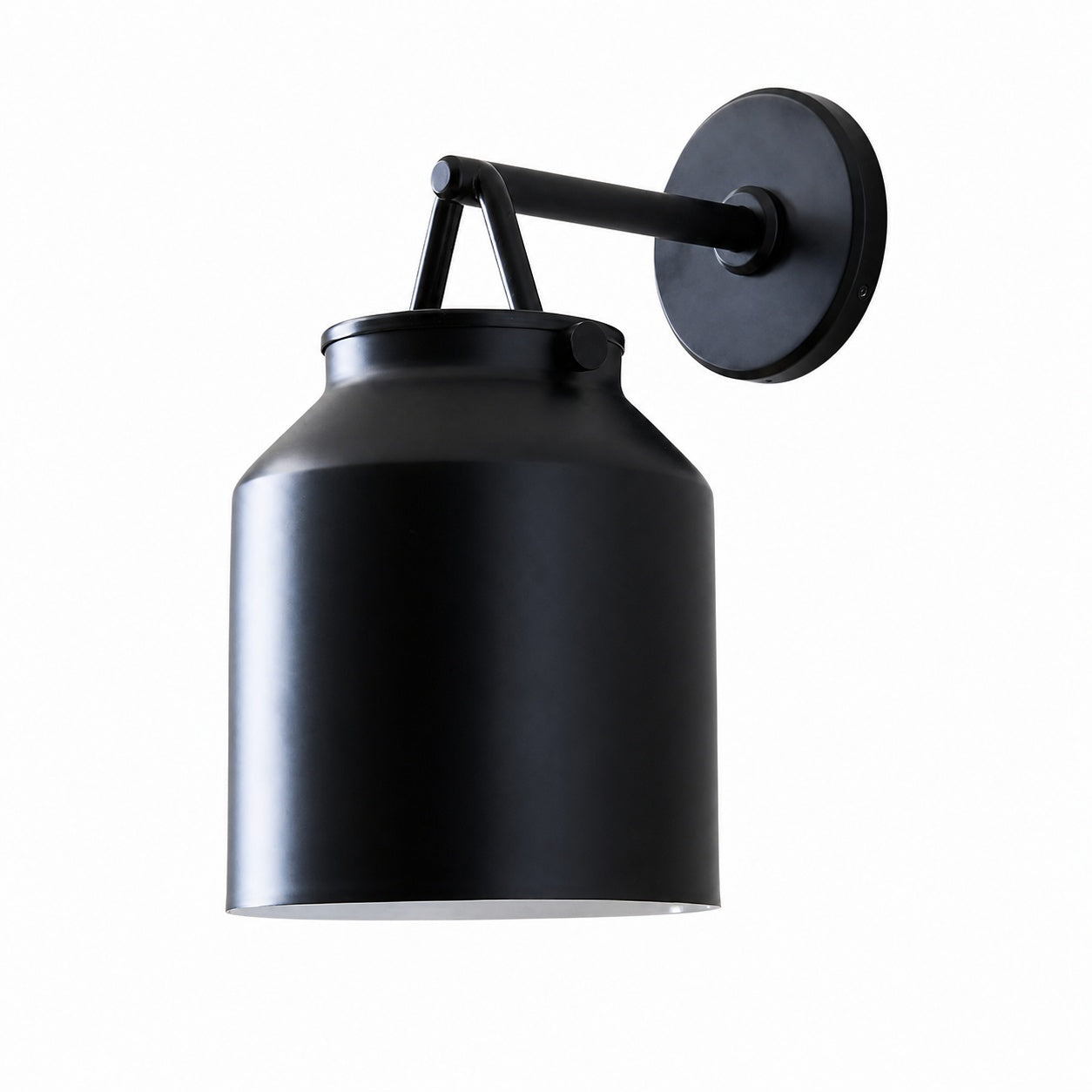 Hanton Minimalist Outdoor Wall Light - Matte Metal Industrial Sconce for Modern Spaces