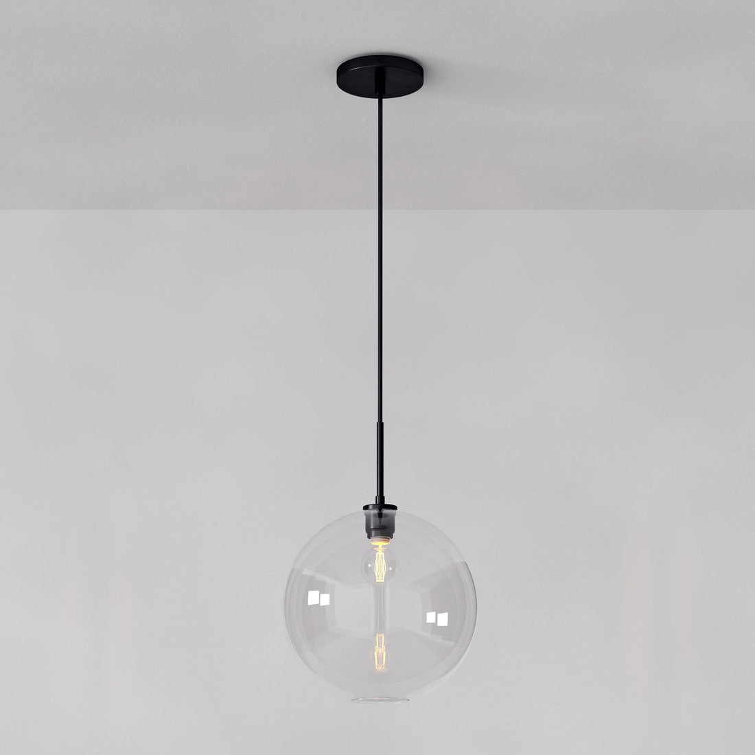 Selvion Sculptural Globe Pendant Light - Modern Glass Pendant Lamp - Sleek Design