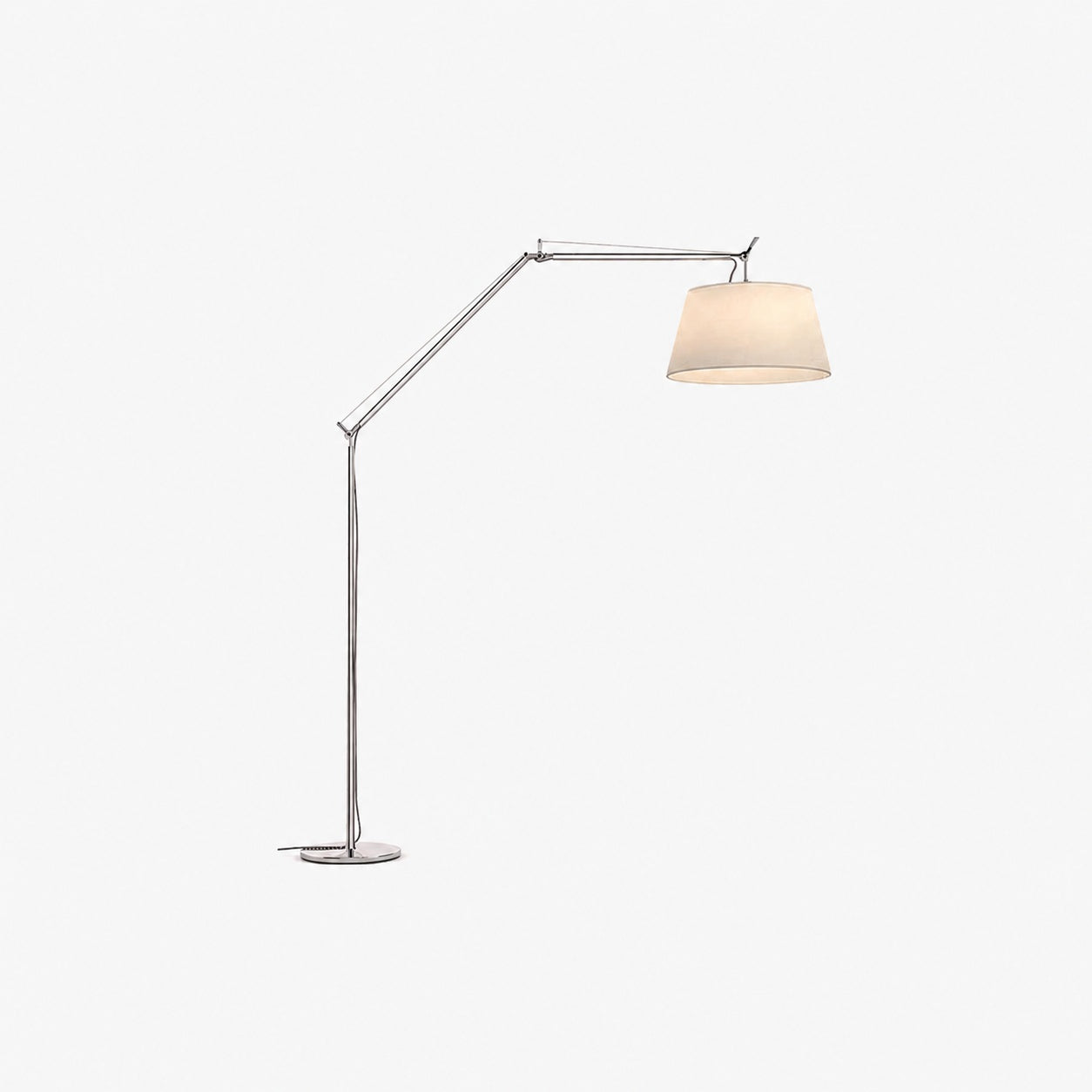 Velthea Floor Lamp