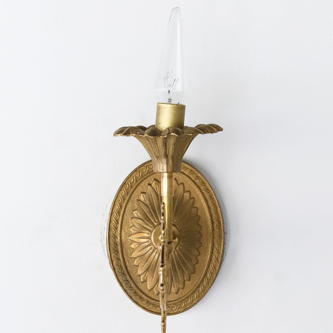 Victorian Inspired Brass Sconce Wall Light - Floral Cup & Leaf Arm Accent