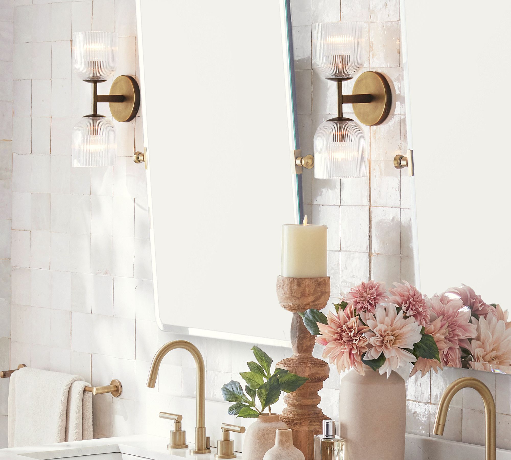 Bravira Ribbed Glass Sconce - Metal Wall Light with Clear Glass Shade