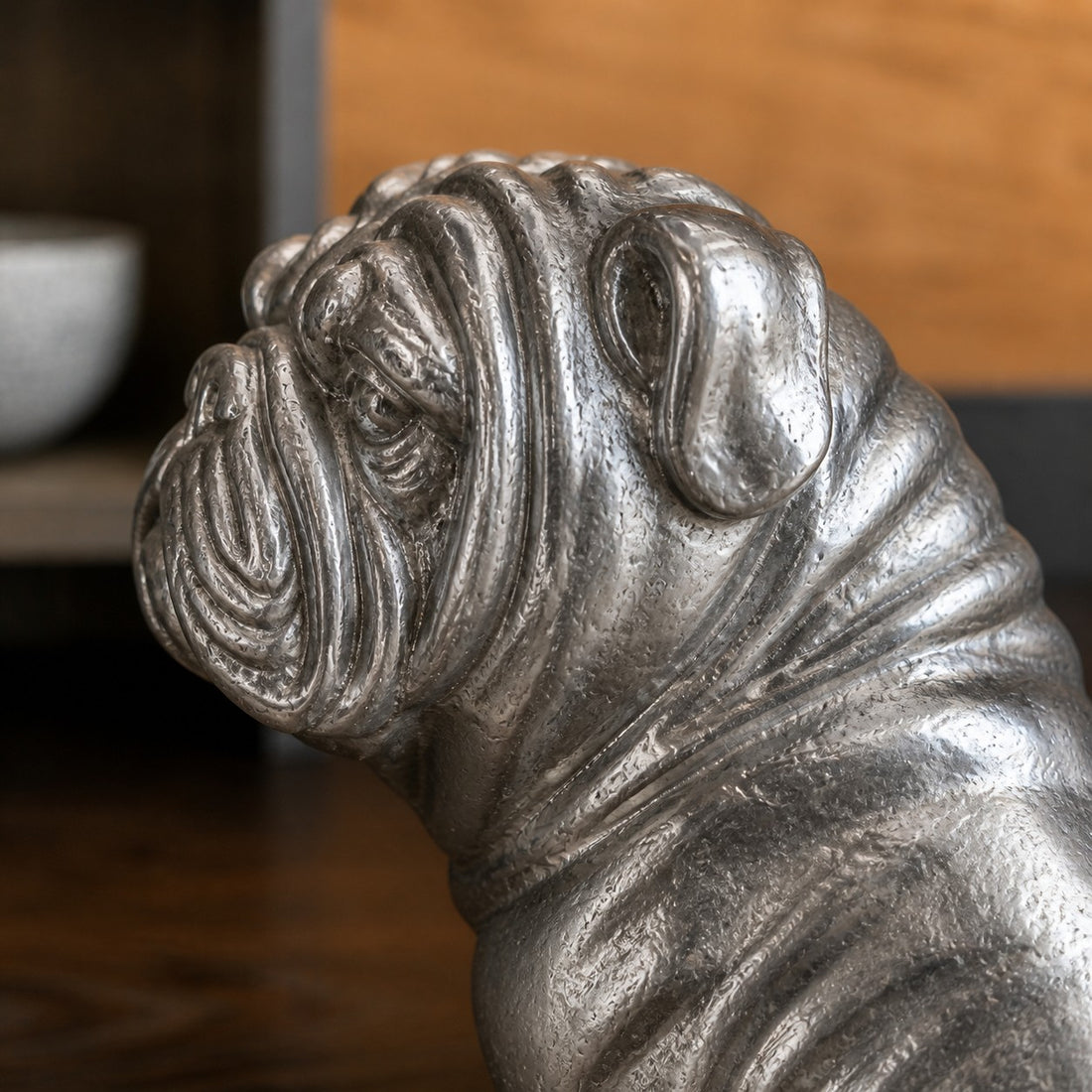 Floxo white copper bulldog profile detail