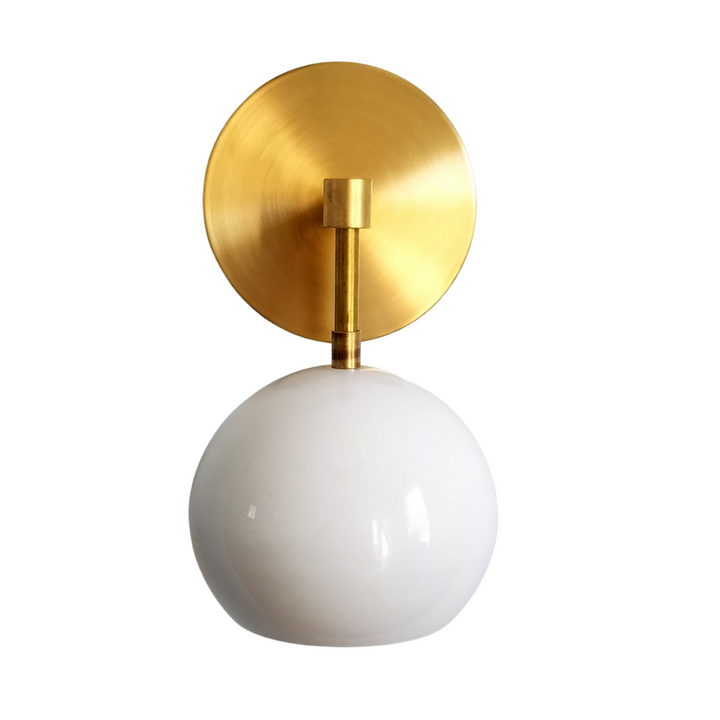 Mid-Century Stylish Metal Finish Wall Sconce