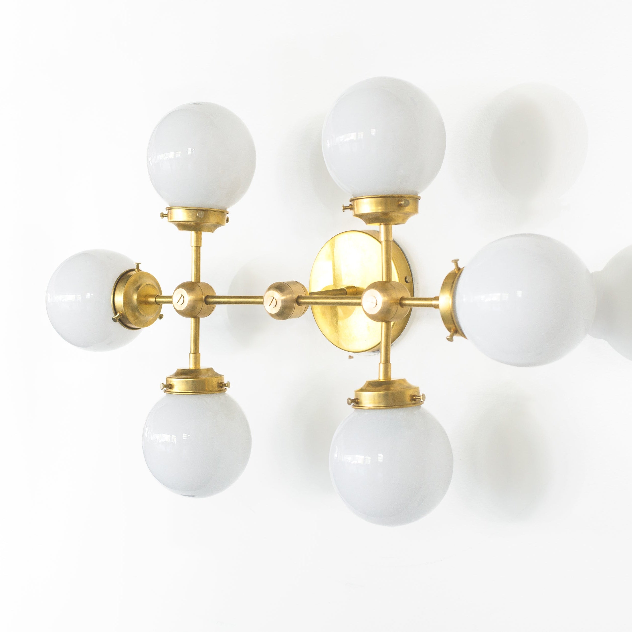 Horizontal & Vertical Decorative Multi-Head Metal Wall Sconce