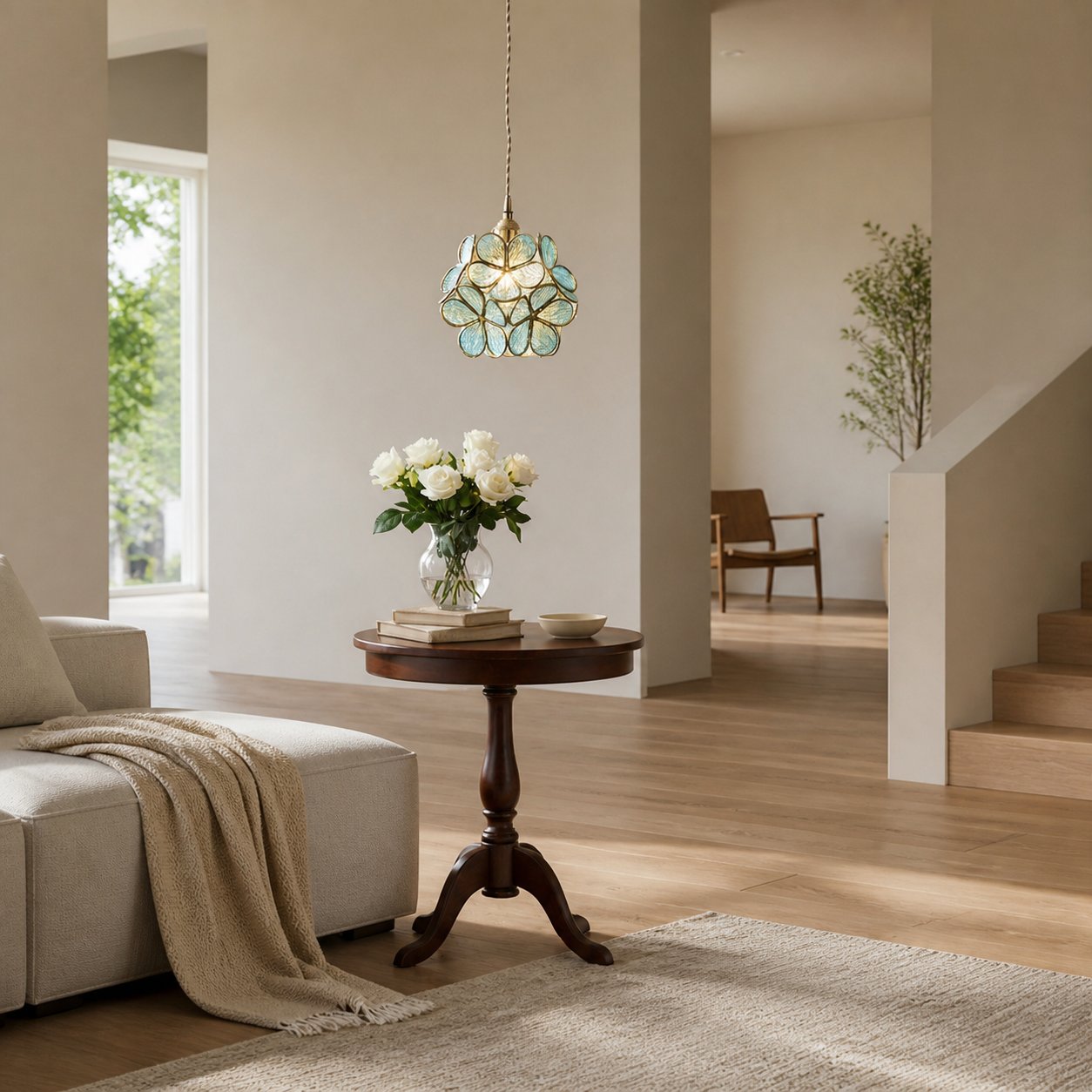 FloriVitre Pendant Light with Petal Silhouette - Vintage Style Lighting for Home Spaces