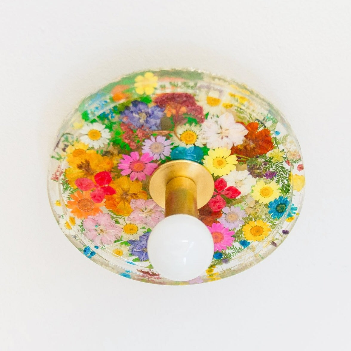 Botanical Wall Sconce - Handmade Resin Leaves Romantic Accent Lighting