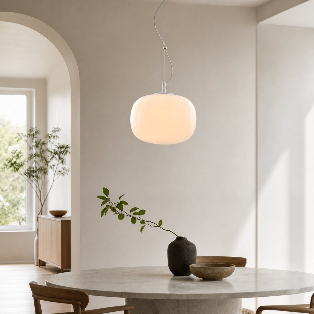 Lumivelle Minimalist Glass Pendant – Adjustable Height Dimmable Design