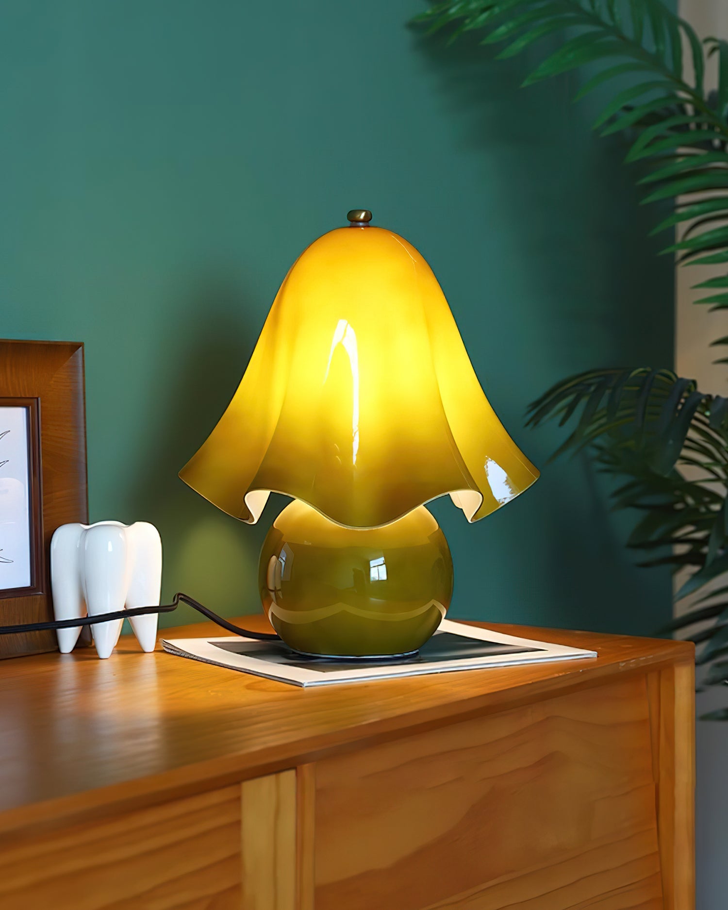 Bellina Decorative Table Lamp - Sculptural Bell Flower Shape