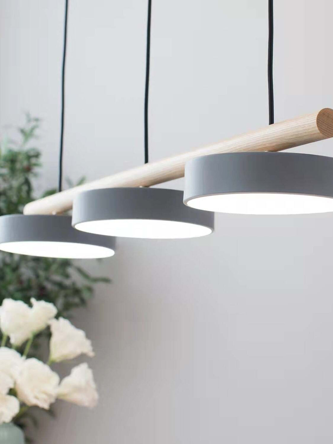 Creative Branch Bird Shaped Pendant Lamp