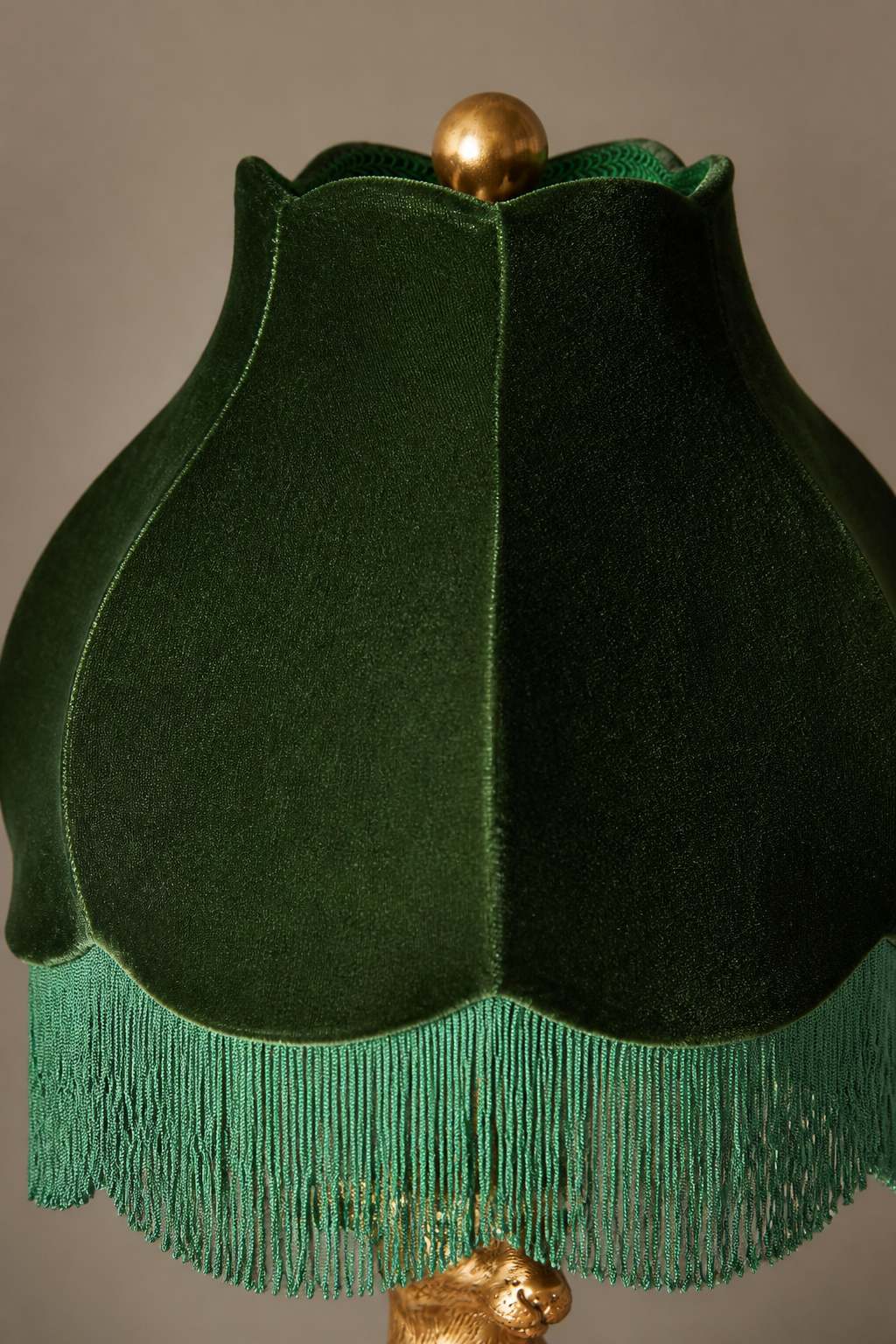 Pawdia Unique Table Lamp - Decorative Animal Bedside Lamp