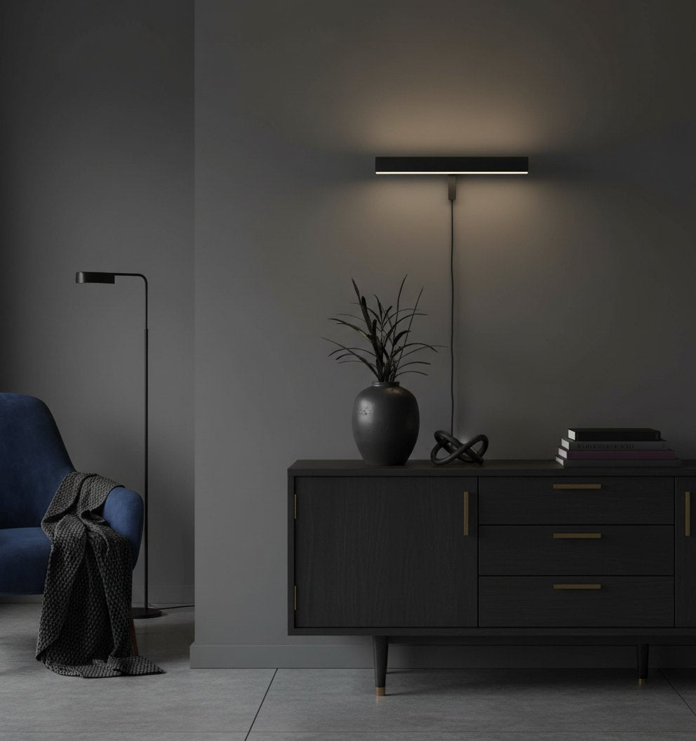 Libris Metal Gallery Light - Streamlined Design for Home Art Display