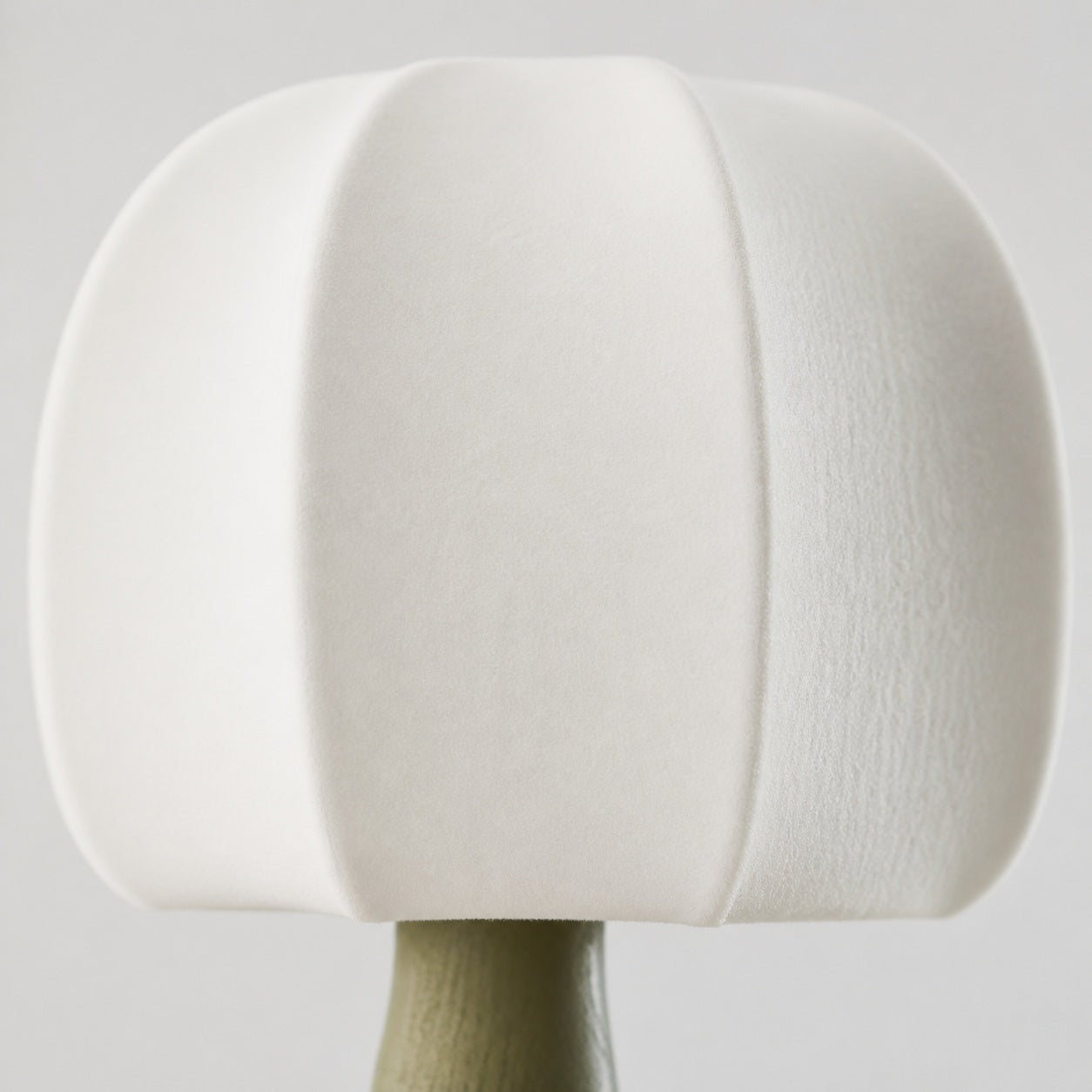 Savara Modern Curved Base Wall Light – Soft Diffused Fabric Shade for Hallways and Living Rooms
